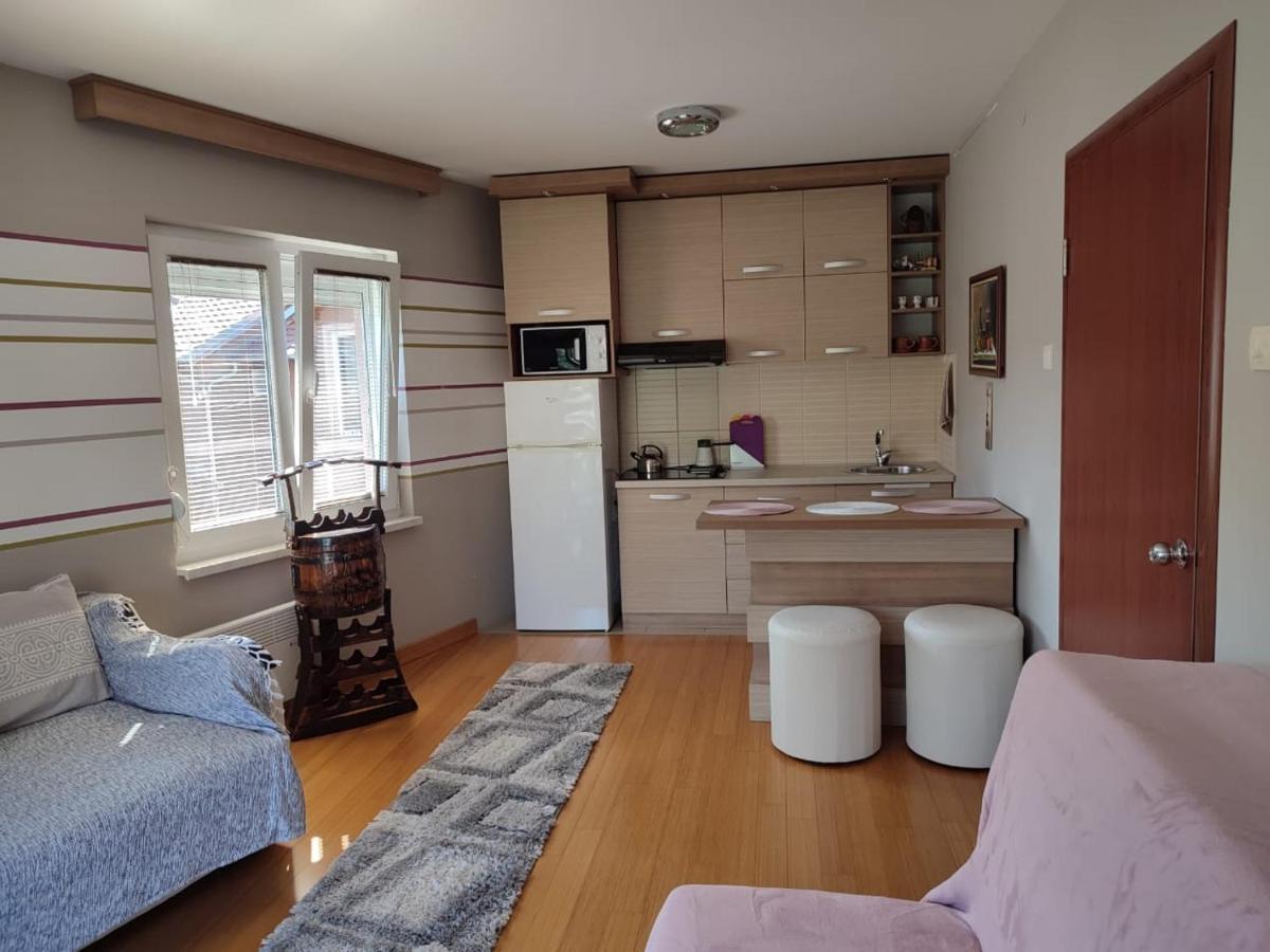 Apartman Lux Sneznik Vrnjačka Banja Exteriör bild